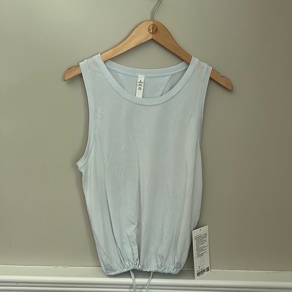NWT Lululemon Calm and Serene Tank Sz 4 Pale Blue Open Tie Back - Picture 5 of 9
